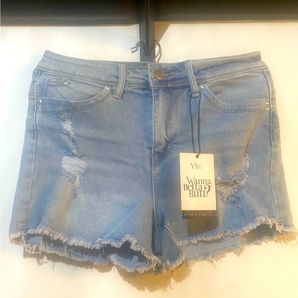 YMI Women's Dream High Rise Shorts with Frayed Hem size 9/29